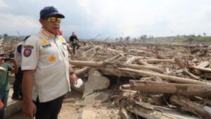 Kebijakan Baru: Pemanfaatan Kayu Hanyutan untuk Pemulihan Pascabanjir Sumatera