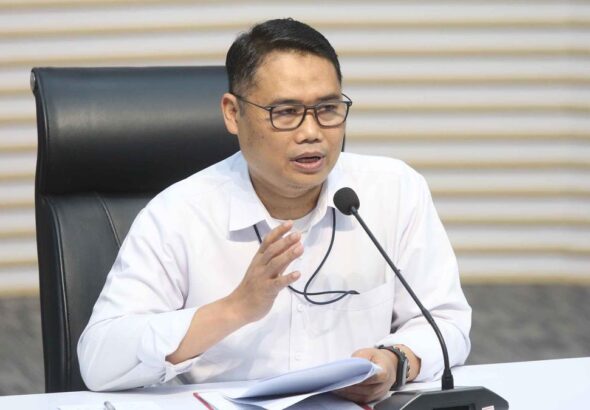 KPK OTT Bupati Cilacap Diduga Terkait Pengumpulan THR Paksa